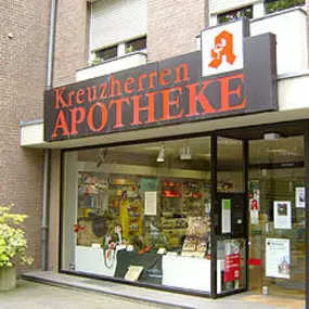 Aussenansicht der Kreuzherren-Apotheke