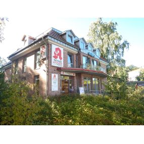 Aussenansicht der Rathaus-Apotheke Hittfeld OHG