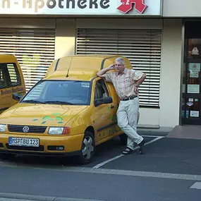 Aussenansicht der Buchen-Apotheke Porzelt OHG