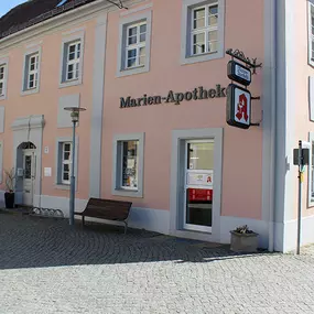 Aussenansicht der Marien-Apotheke