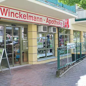 Aussenansicht der Winckelmann-Apotheke