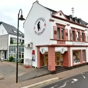 Aussenansicht der Apotheke am Römer