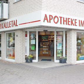 Aussenansicht der Apotheke im Kalletal