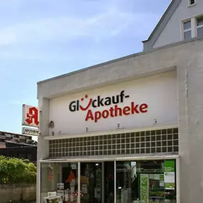 Aussenansicht der Glückauf-Apotheke