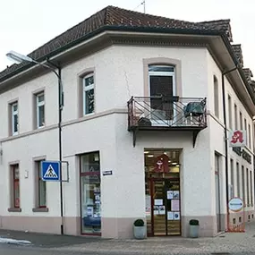 Aussenansicht der Hirsch-Apotheke Schopfheim