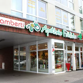 Aussenansicht der Lamberti-Apotheke-Fröhlich