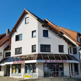 Aussenansicht der Alb-Apotheke
