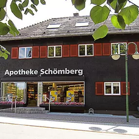 Aussenansicht der Apotheke Schömberg