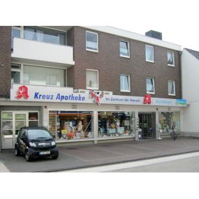 Aussenansicht der Kreuz-Apotheke