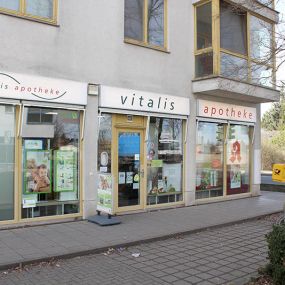 Aussenansicht der Vitalis Apotheke