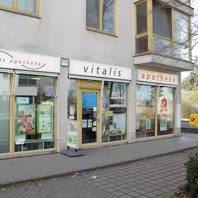 Aussenansicht der Vitalis Apotheke