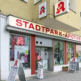 Aussenansicht der Stadtpark-Apotheke