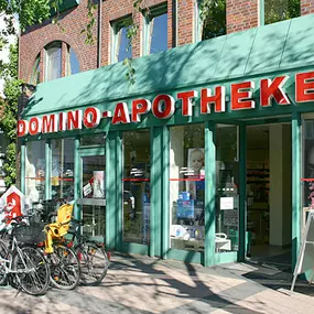 Aussenansicht der Domino-Apotheke