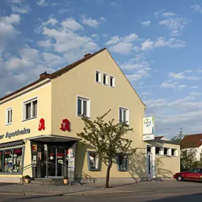 Aussenansicht der Adler-Apotheke