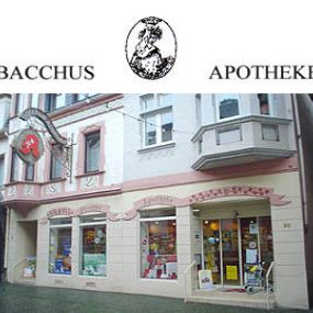 Aussenansicht der Bacchus-Apotheke