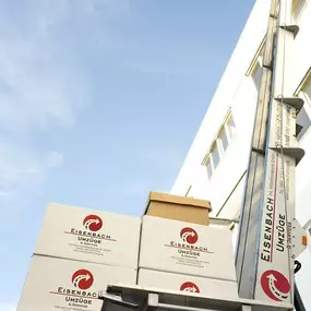 Aufzug - Umzug | Eisenbach Umzüge & Services  Internationale Möbeltransporte GmbH