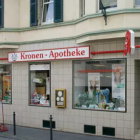 Aussenansicht der Kronen-Apotheke