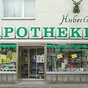 Aussenansicht der Hubertus Apotheke Oker