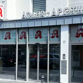 Aussenansicht der Adler-Apotheke