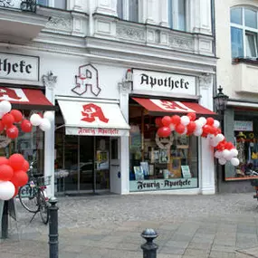 Aussenansicht der Feurig-Apotheke