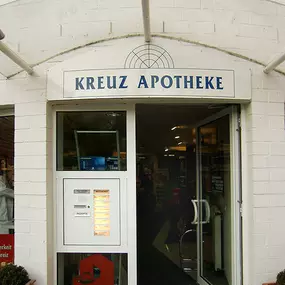 Aussenansicht der Kreuz-Apotheke