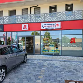 Aussenansicht der Rehnenhof-Apotheke