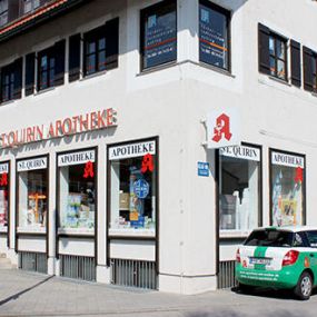 Aussenansicht der St. Quirin-Apotheke