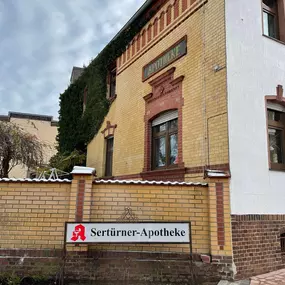 Aussenansicht der Sertürner-Apotheke