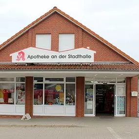 Aussenansicht der Apotheke an der Stadthalle