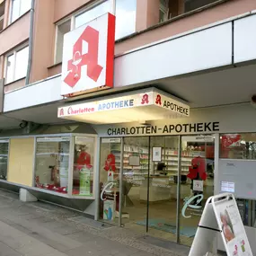 Aussenansicht der Charlotten-Apotheke