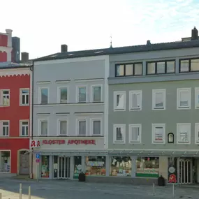 Aussenansicht der Kloster-Apotheke am Steinmarkt