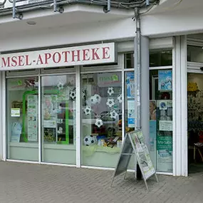 Aussenansicht der Amsel-Apotheke