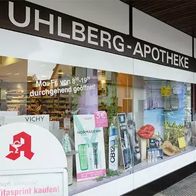 Aussenansicht der Uhlberg-Apotheke