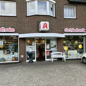 Aussenansicht der Apotheke Schierbrok