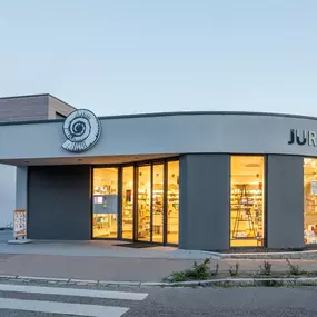 Aussenansicht der Jura-Apotheke