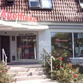 Aussenansicht der Bären-Apotheke