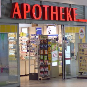 Aussenansicht der Bahnhof Apotheke Friedrichshain