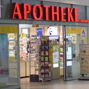 Aussenansicht der Bahnhof Apotheke Friedrichshain