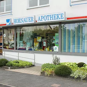 Aussenansicht der Hornauer Apotheke