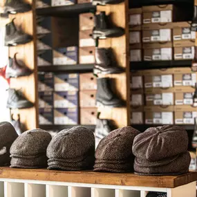 Innenaufnahme:L´Atelier Monsieur - Schuhe & Herrenmode in Düsseldorf