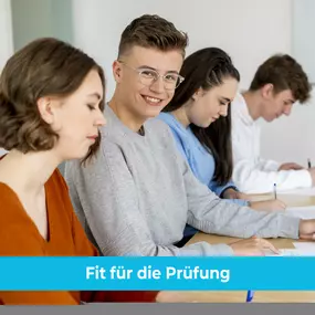 Die Nachhilfelehrerinnen und Nachhilfelehrer der Schülerhilfe Nachhilfe Berlin-Mahlsdorf nehmen an einem hochwertigen Qualifizierungsprogramm teil und hospitieren bei erfahrenen Lehrkräften.