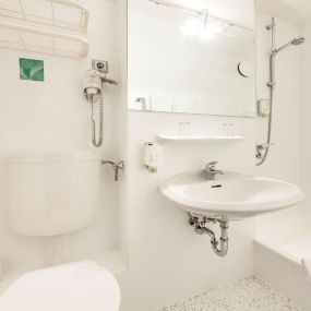 Standard Double Room Bath