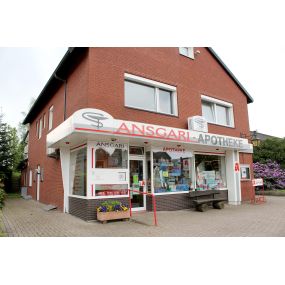 Aussenansicht der Ansgari-Apotheke