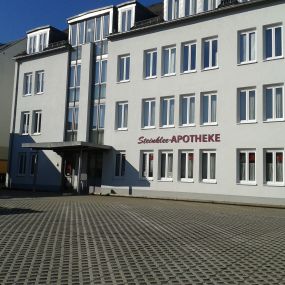 Aussenansicht der Steinklee-Apotheke