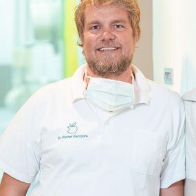 Dr. Rainer Kempers, MOM Implantologie, M.Sc. Implantology and Dental Surgery