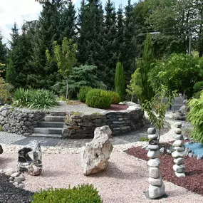 Bild von Kies & Natursteine Becher