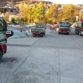 Bild von Kies & Natursteine Becher