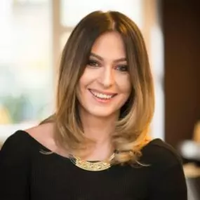 Simone - Friseur | Clarissa Held Hairstyling | München