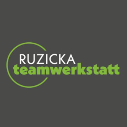 Logotipo de Ruzicka teamwerkstatt