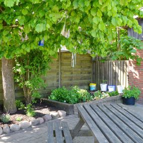 Im Garten der Johanniter-Kita Gänseblümchen in Rehhorst.